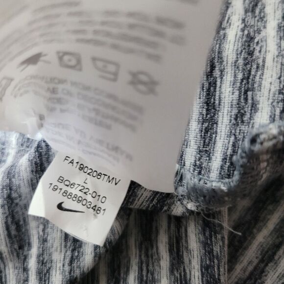 Nike x Tiger Woods Men's Gold Polo Short  Size L Gray White Striped Performance - Picture 13 of 14